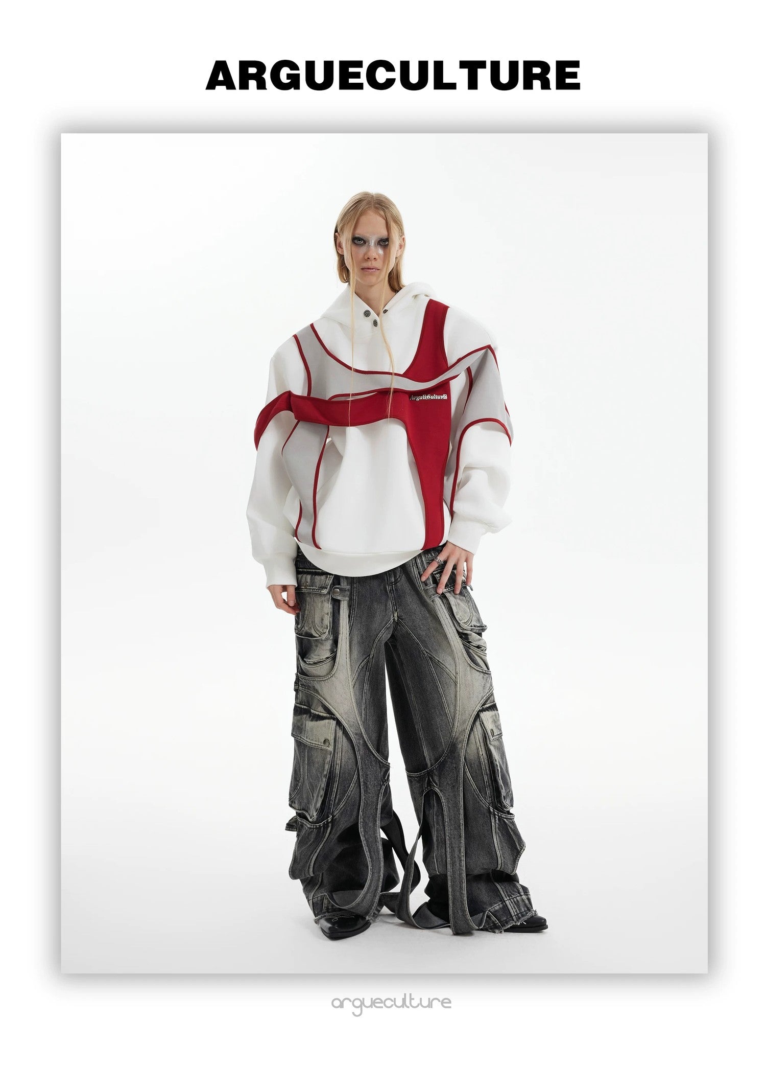 desc::deconstructed-padded-shoulder-tee-boxy-streetwear-t-shirt-detail-img-17