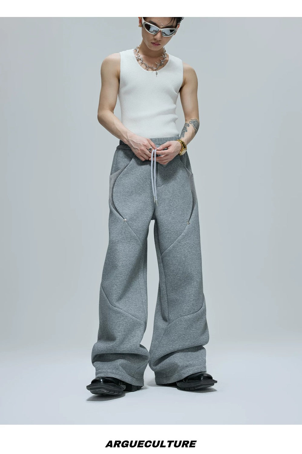 desc::deconstructed-pony-hair-cropped-hoodie-pants-set-detail-img-13