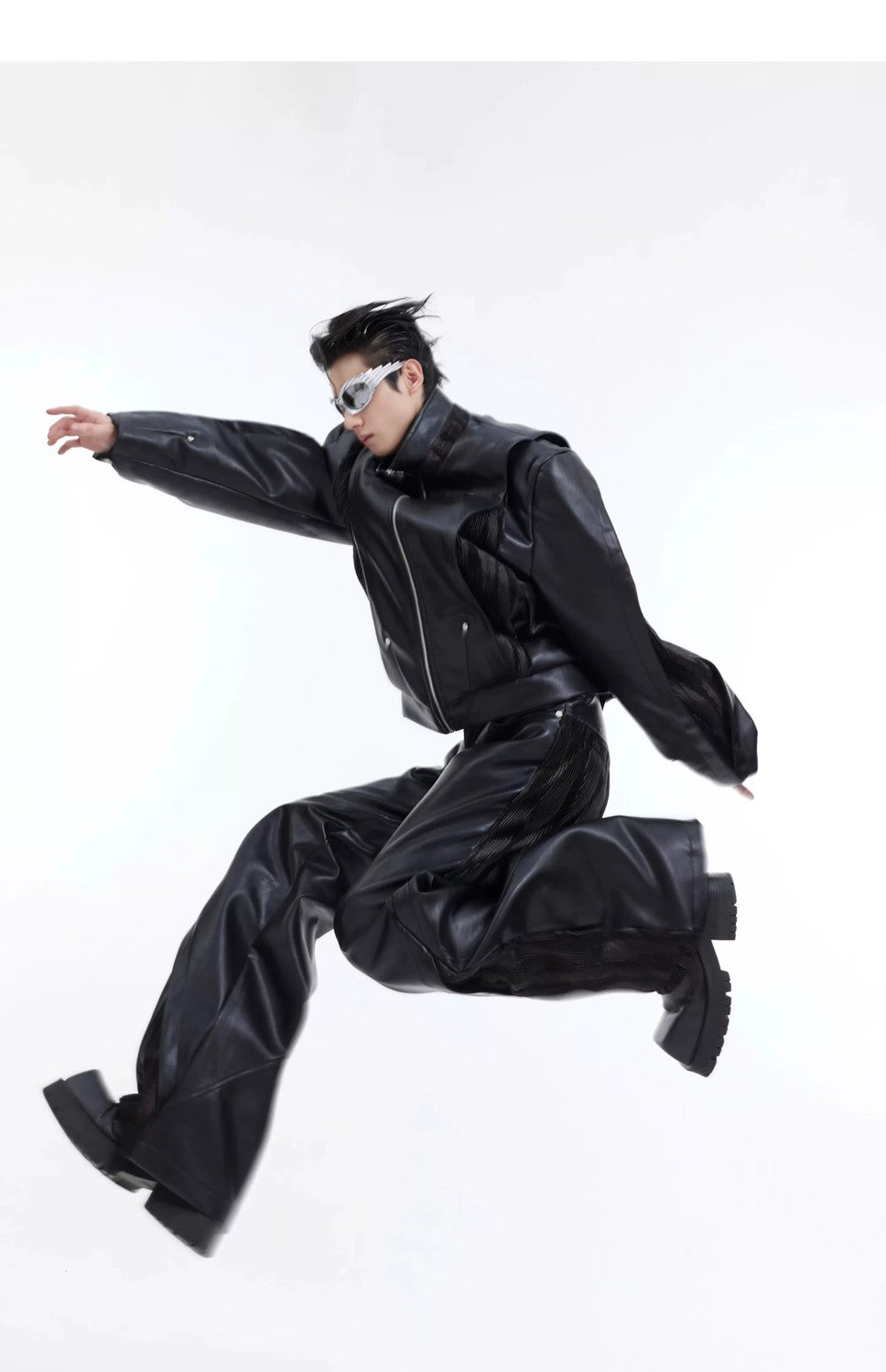 desc::deconstructed-pu-leather-patchwork-biker-set-for-men-detail-img-2