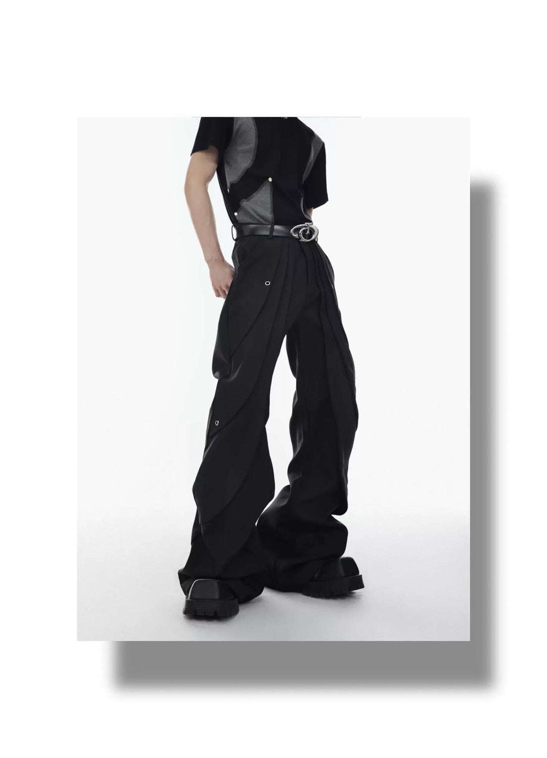 desc::deconstructed-punk-flare-trousers-high-waist-slim-suit-pants-detail-img-2