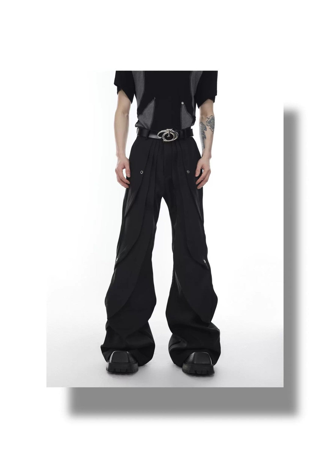 desc::deconstructed-punk-flare-trousers-high-waist-slim-suit-pants-detail-img-6