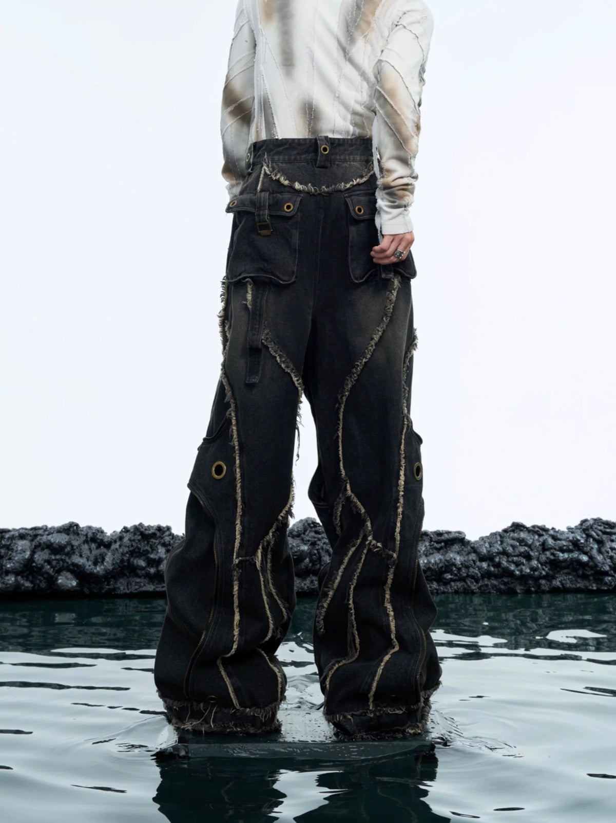 Deconstructed Raw-Edge Wide-Leg Denim Jeans - main image 4