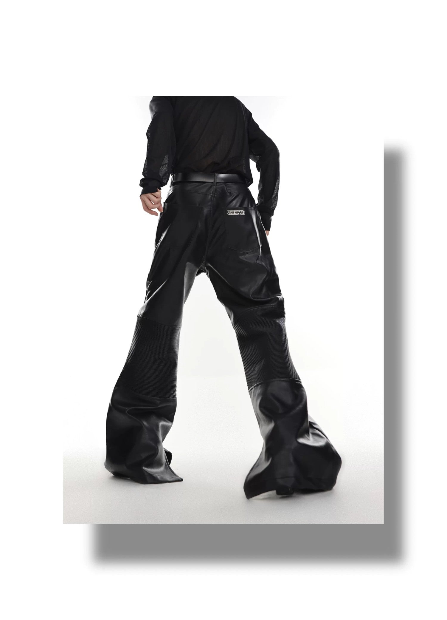 desc::deconstructed-split-hem-leather-flare-pants-punk-streetwear-detail-img-9