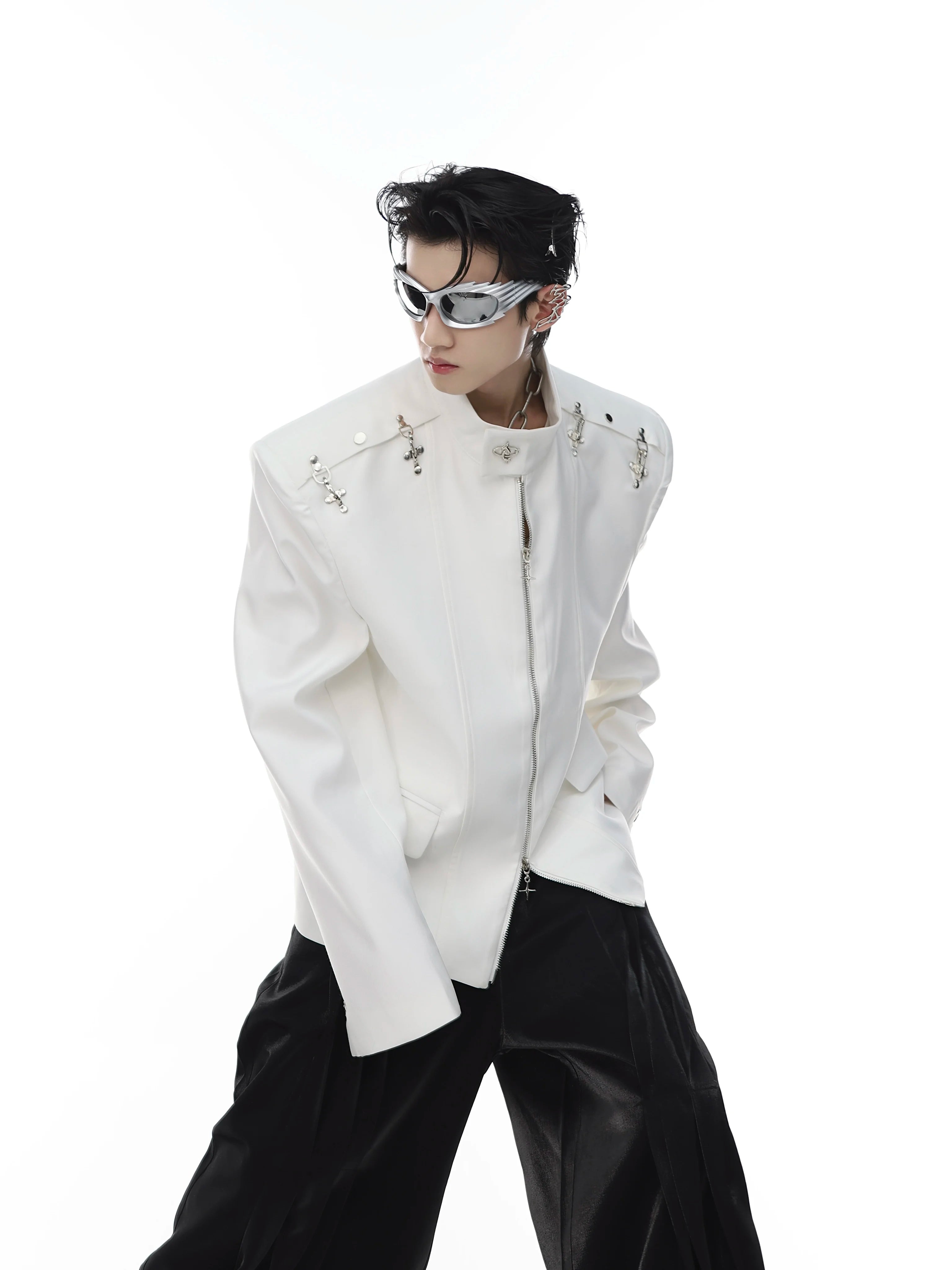 deconstructed-streetwear-blazer-with-metal-airplane-buckle-white