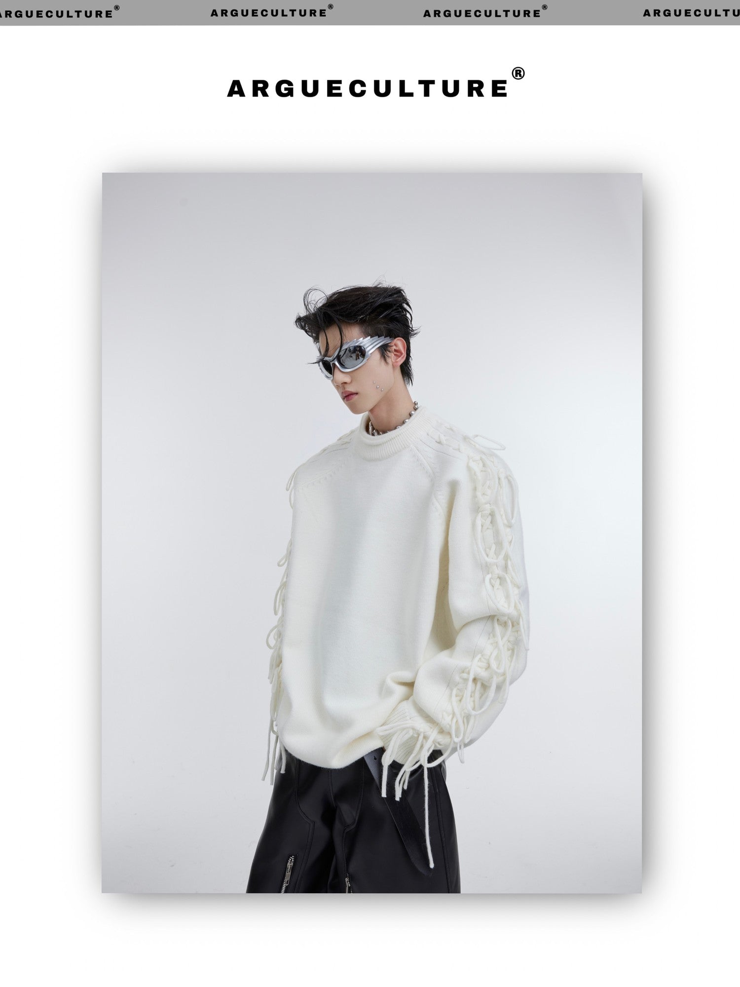desc::deconstructed-tassel-knit-sweater-oversized-streetwear-crewneck-detail-img-9