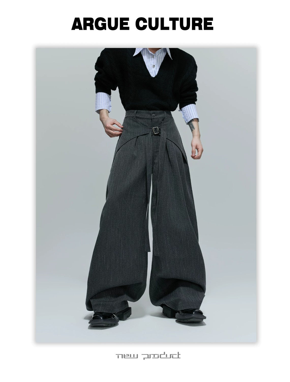 desc::deconstructed-wide-leg-trousers-baggy-streetwear-pants-detail-img-1