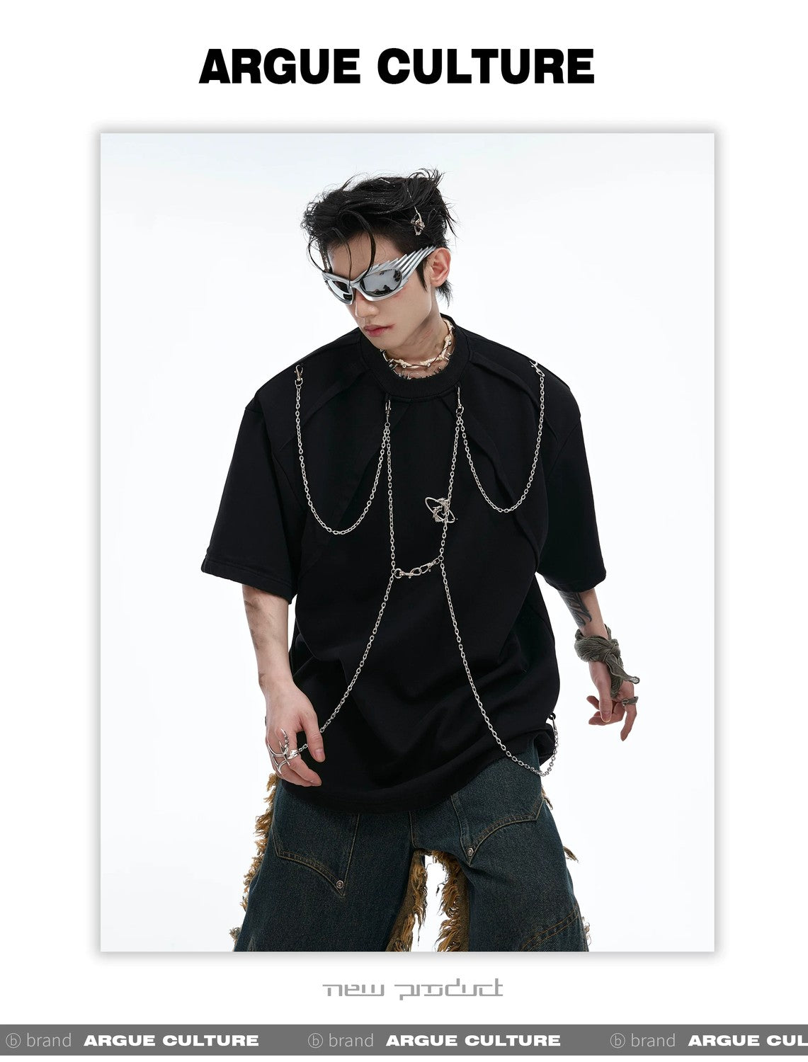 desc::distressed-metal-chain-padded-shoulder-streetwear-tee-detail-img-2