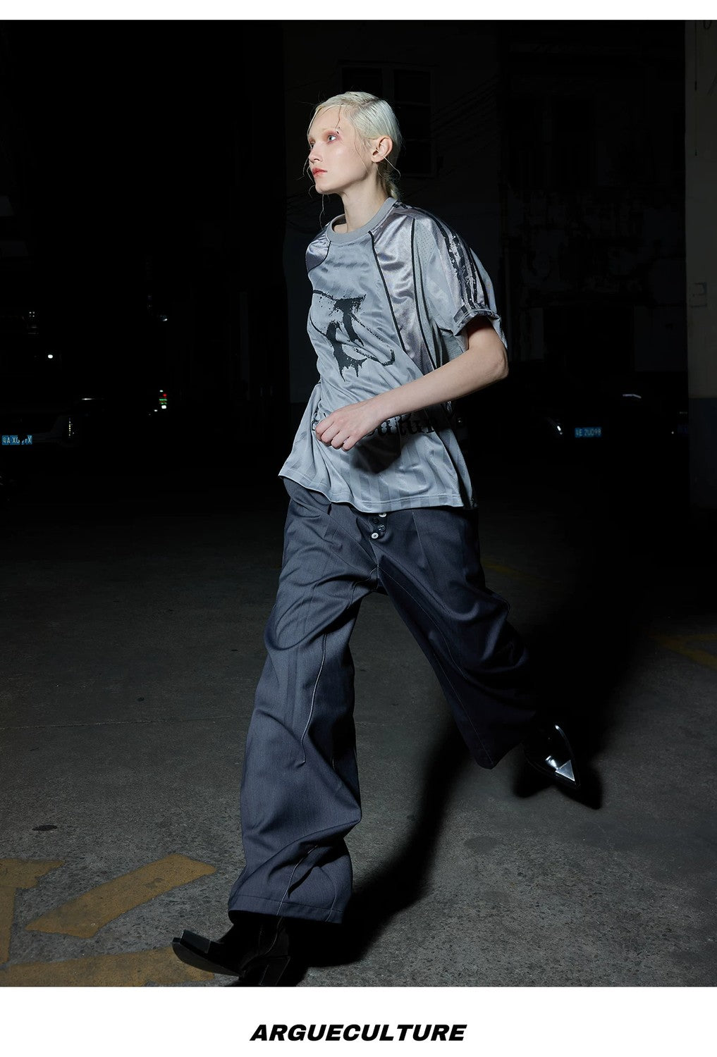 desc::distressed-paneled-jersey-tee-loose-streetwear-top-detail-img-13