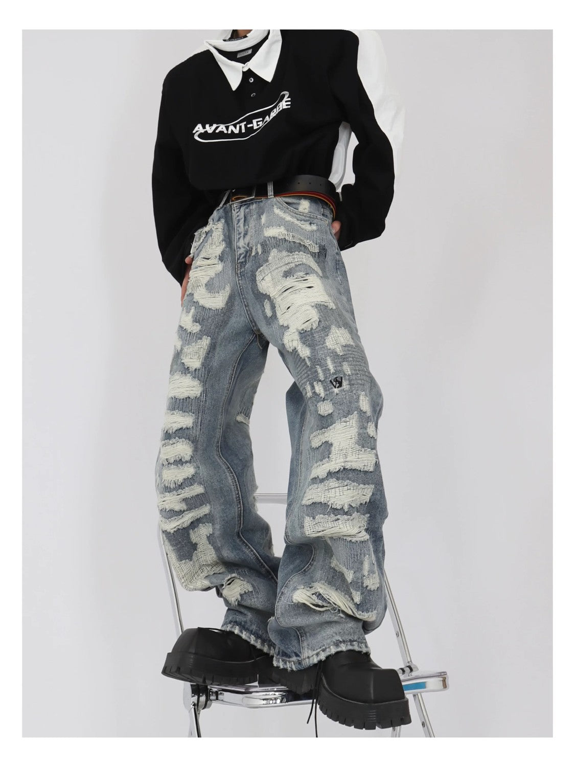 desc::distressed-vintage-baggy-jeans-streetwear-straight-leg-detail-img-10