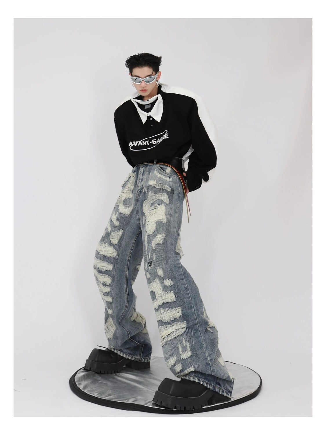 desc::distressed-vintage-baggy-jeans-streetwear-straight-leg-detail-img-7