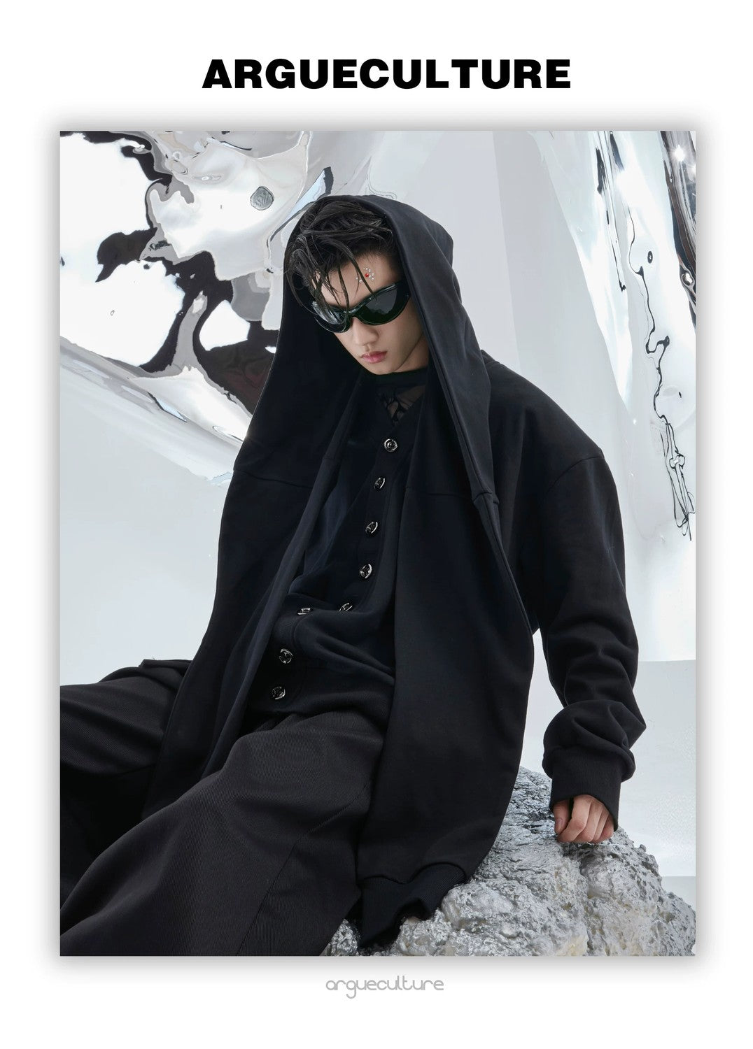 desc::double-layered-shoulder-pad-streetwear-zip-hoodie-detail-img-4