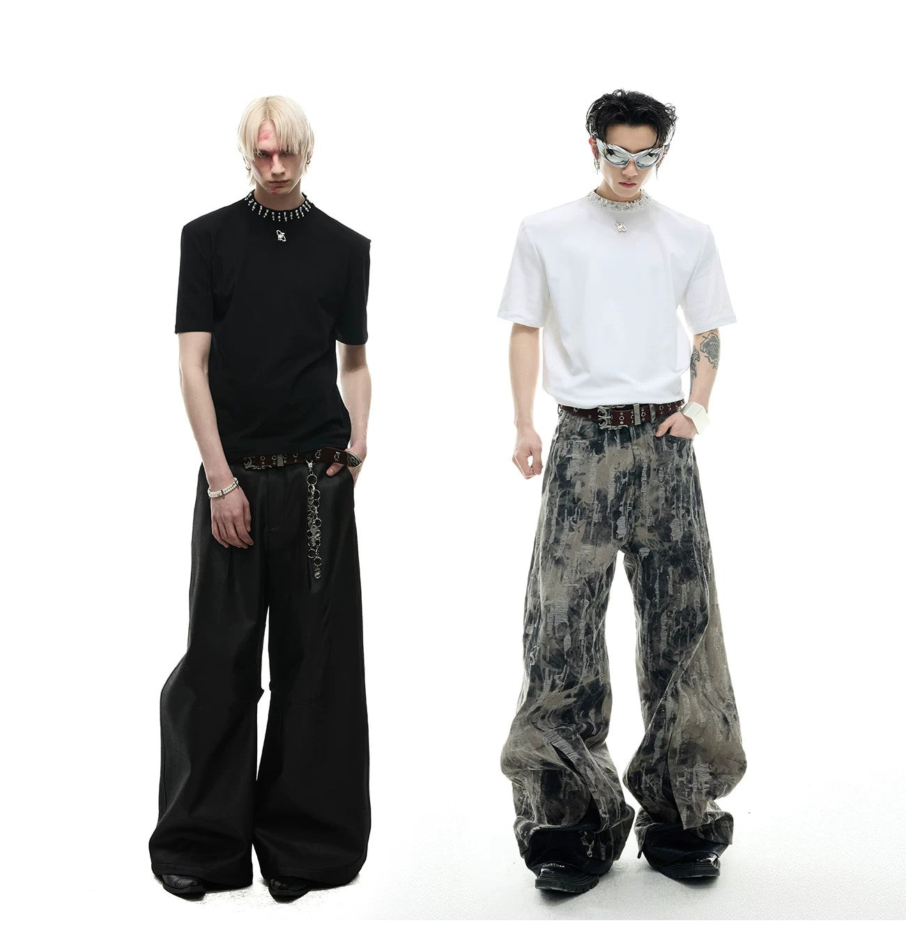 desc::embellished-pearl-mock-neck-oversized-streetwear-tee-detail-img-4