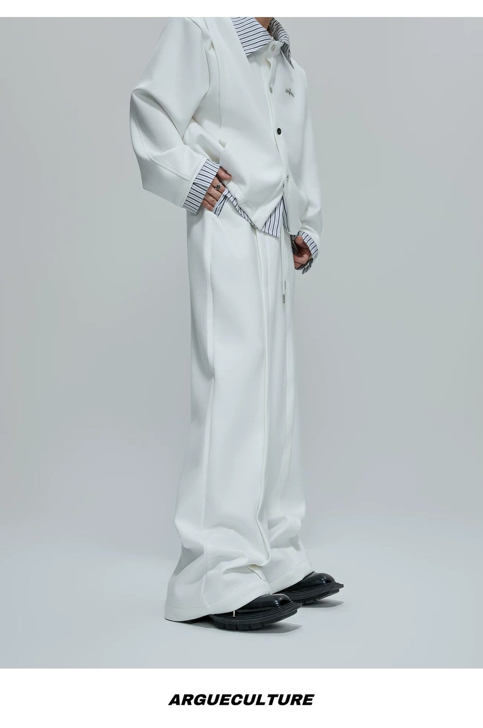 desc::faux-two-piece-striped-cardigan-streetwear-set-detail-img-5