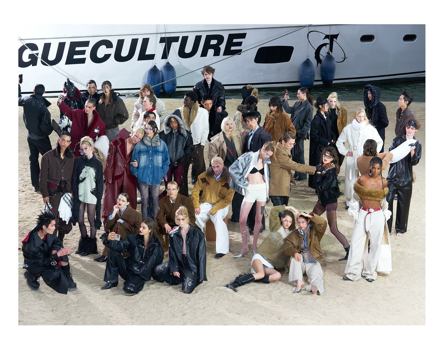 desc::flame-croc-sheepskin-streetwear-winter-gloves-detail-img-5