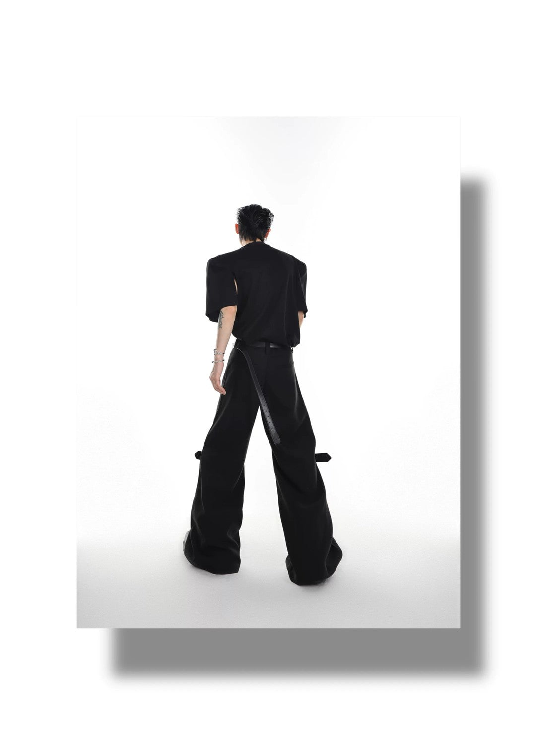 desc::flared-strapped-twill-trousers-punk-streetwear-pants-detail-img-1