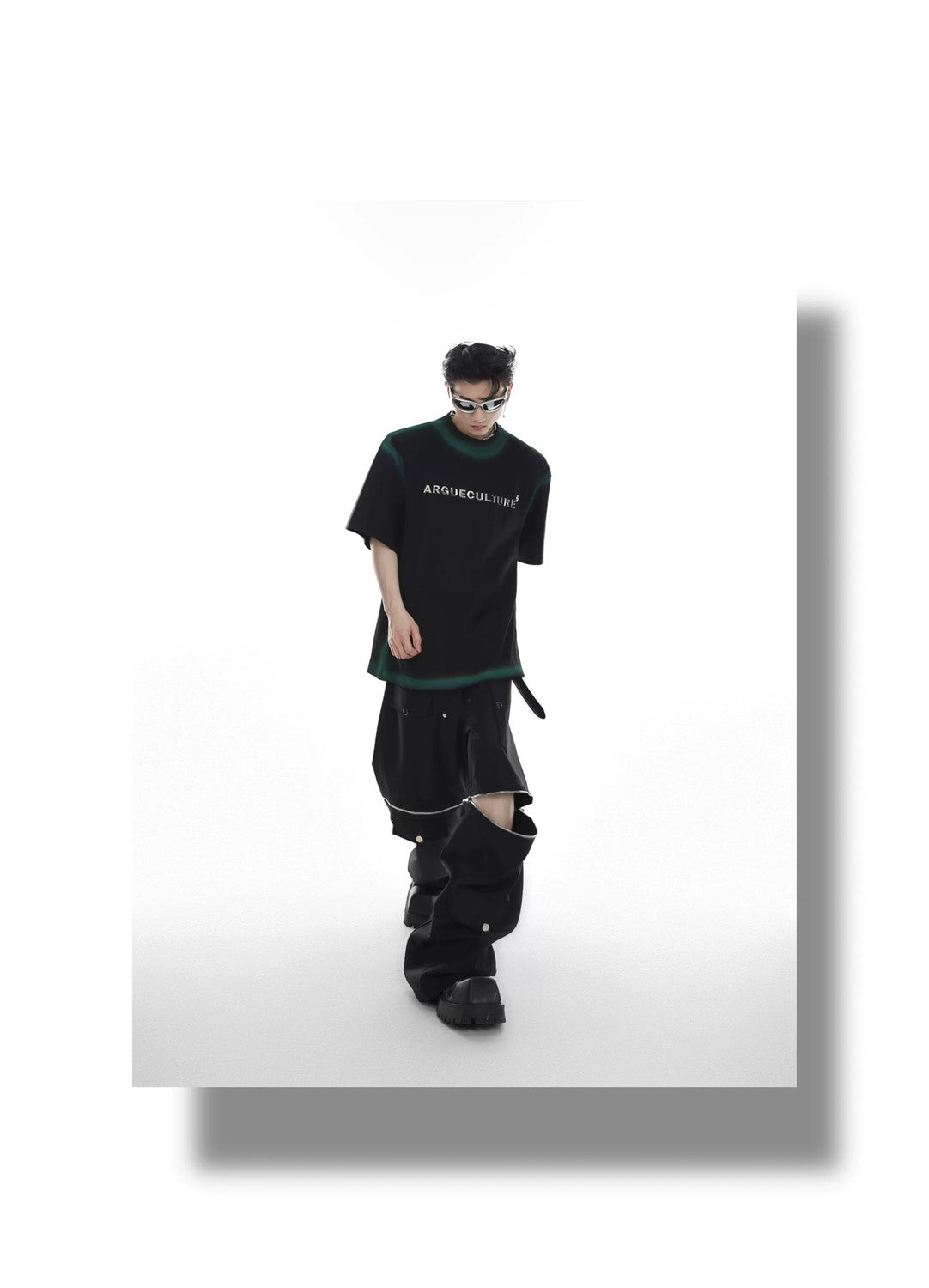 desc::gradient-metal-print-shoulder-pad-tech-tee-detail-img-8