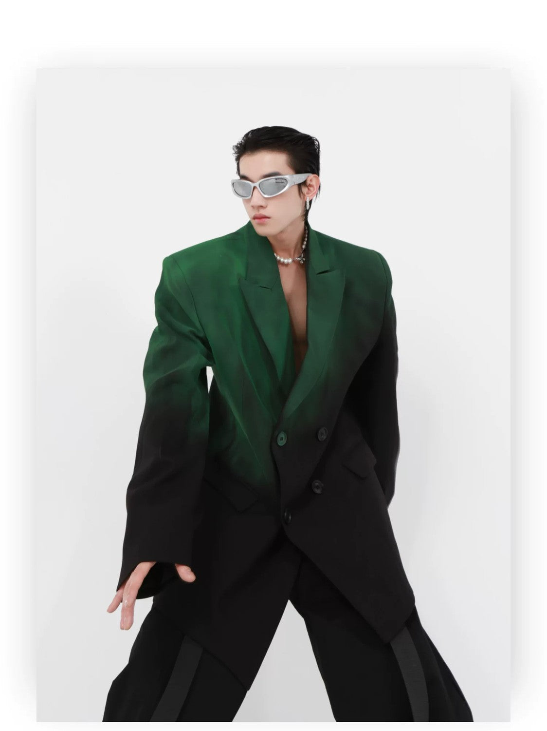 desc::gradient-oversized-padded-shoulder-streetwear-blazer-detail-img-10