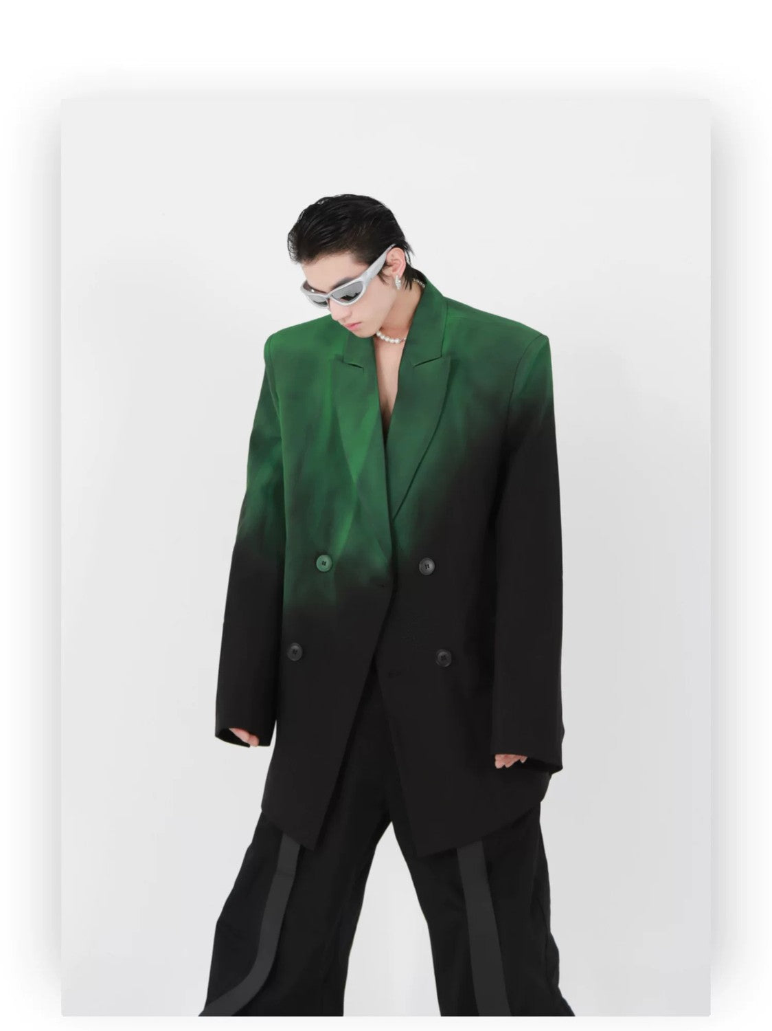 desc::gradient-oversized-padded-shoulder-streetwear-blazer-detail-img-11