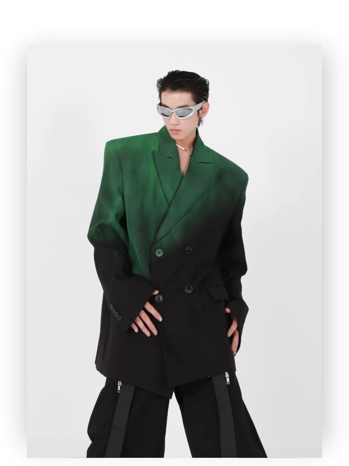 desc::gradient-oversized-padded-shoulder-streetwear-blazer-detail-img-5
