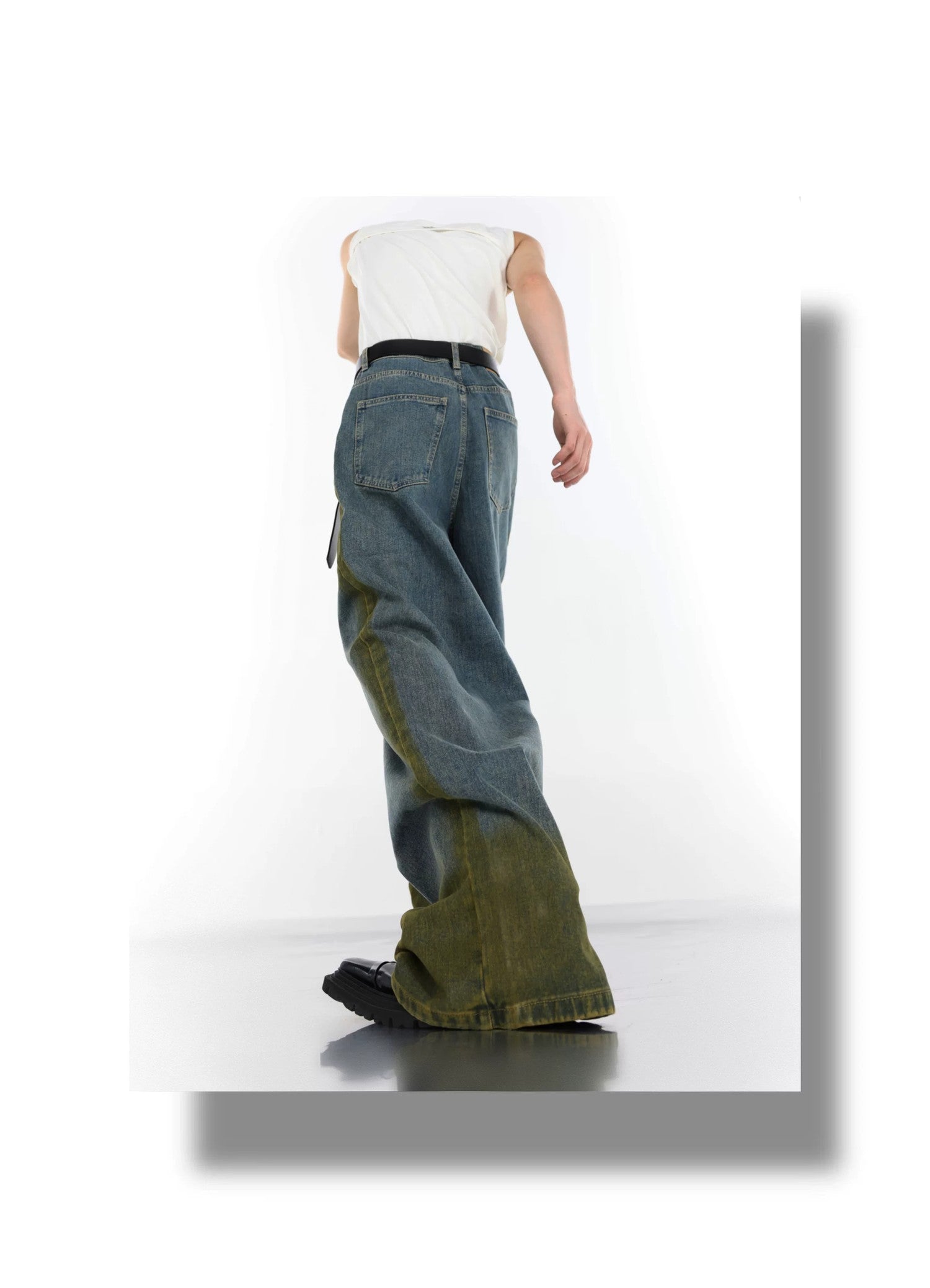 desc::gradient-spray-paint-sleeveless-denim-set-for-men-detail-img-20