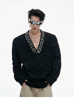 desc::heavyweight-argyle-rhinestone-v-neck-knit-sweater-detail-img-4