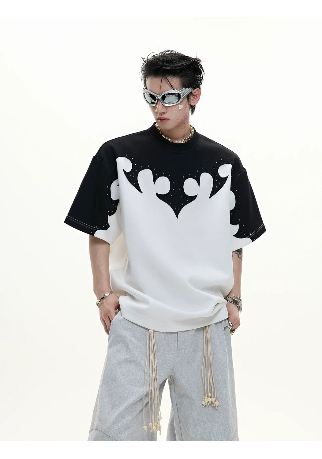 desc::heavyweight-cotton-boxy-tee-3d-burn-out-streetwear-top-detail-img-6
