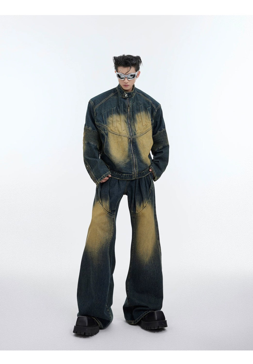 desc::heavyweight-deconstructed-vintage-denim-set-street-style-detail-img-18