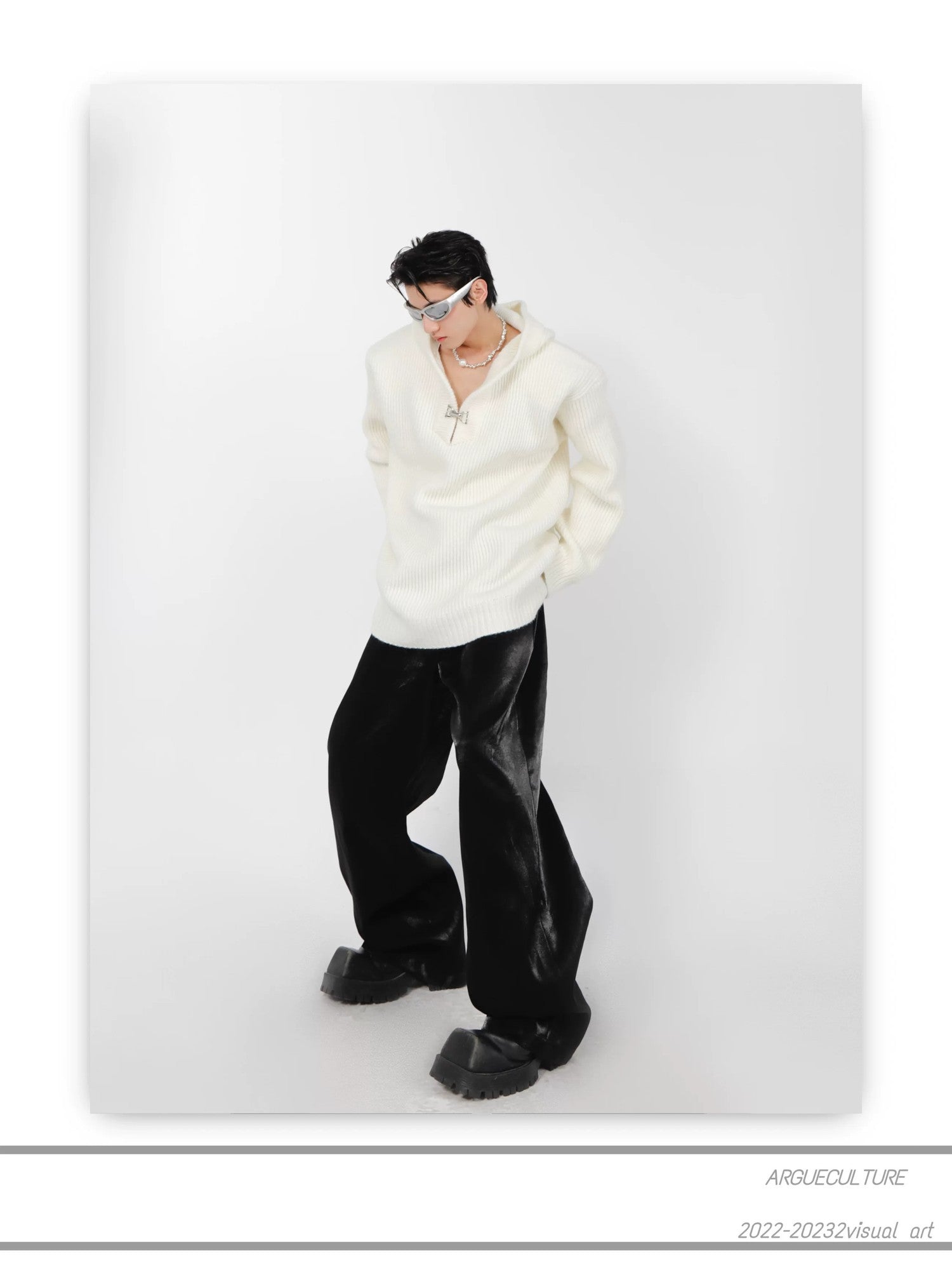 desc::heavyweight-knit-hoodie-oversized-minimalist-streetwear-detail-img-6