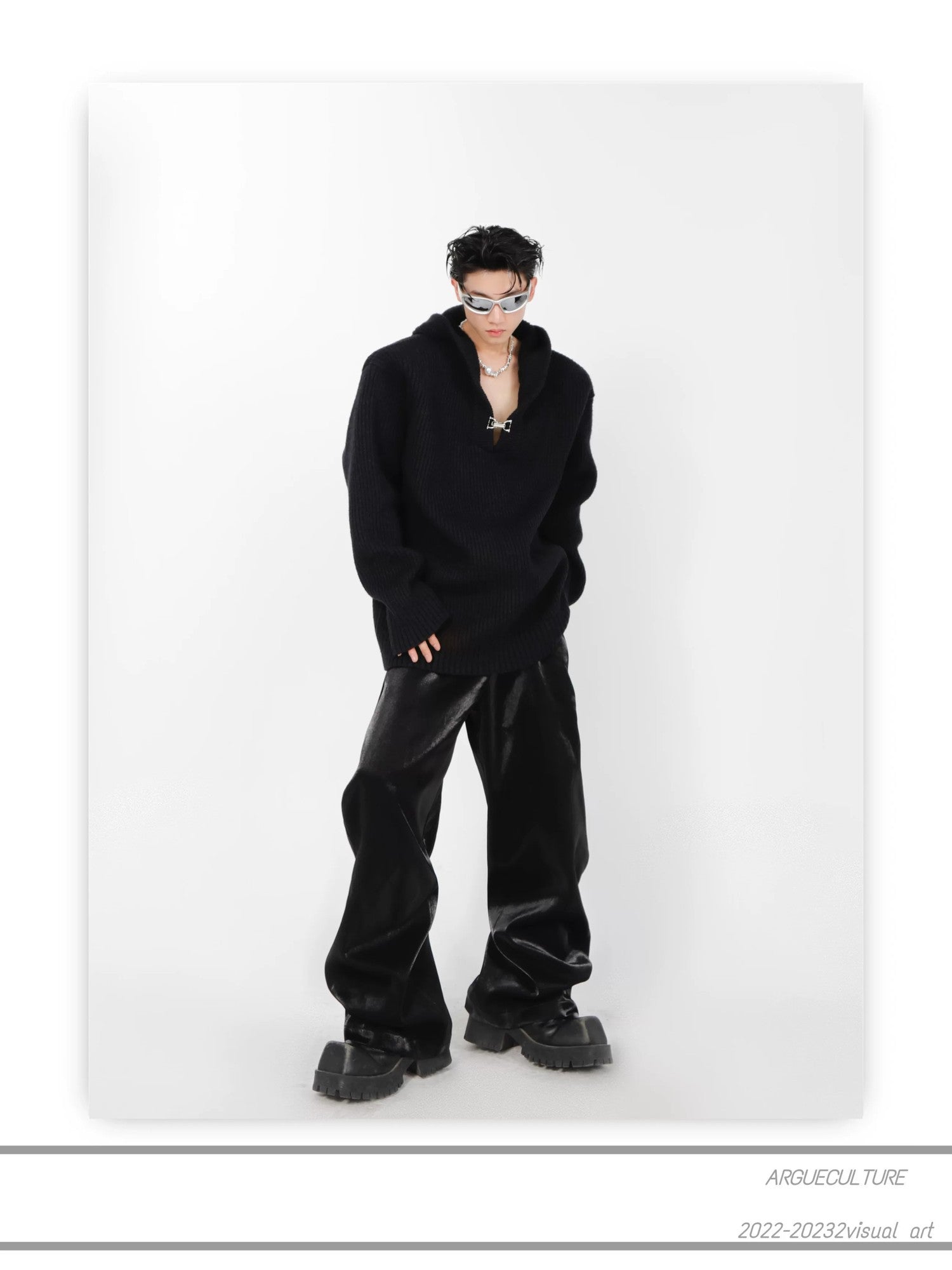 desc::heavyweight-knit-hoodie-oversized-minimalist-streetwear-detail-img-9