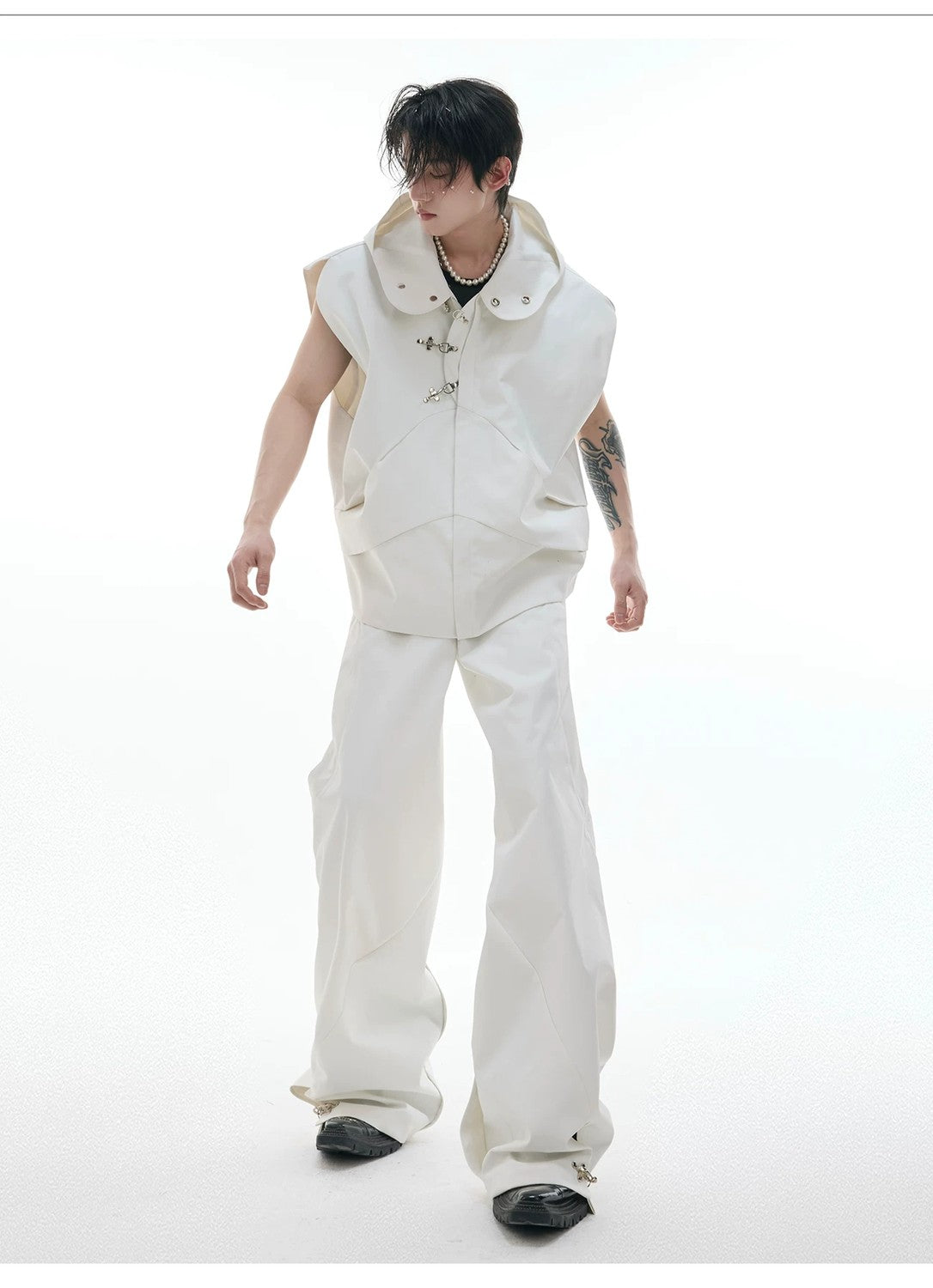 desc::hooded-sleeveless-vest-pants-set-with-metal-buckles-detail-img-3
