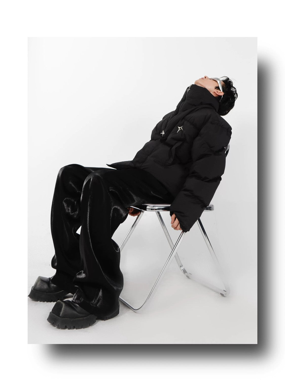 desc::irregular-cropped-puffer-jacket-with-metal-details-detail-img-11