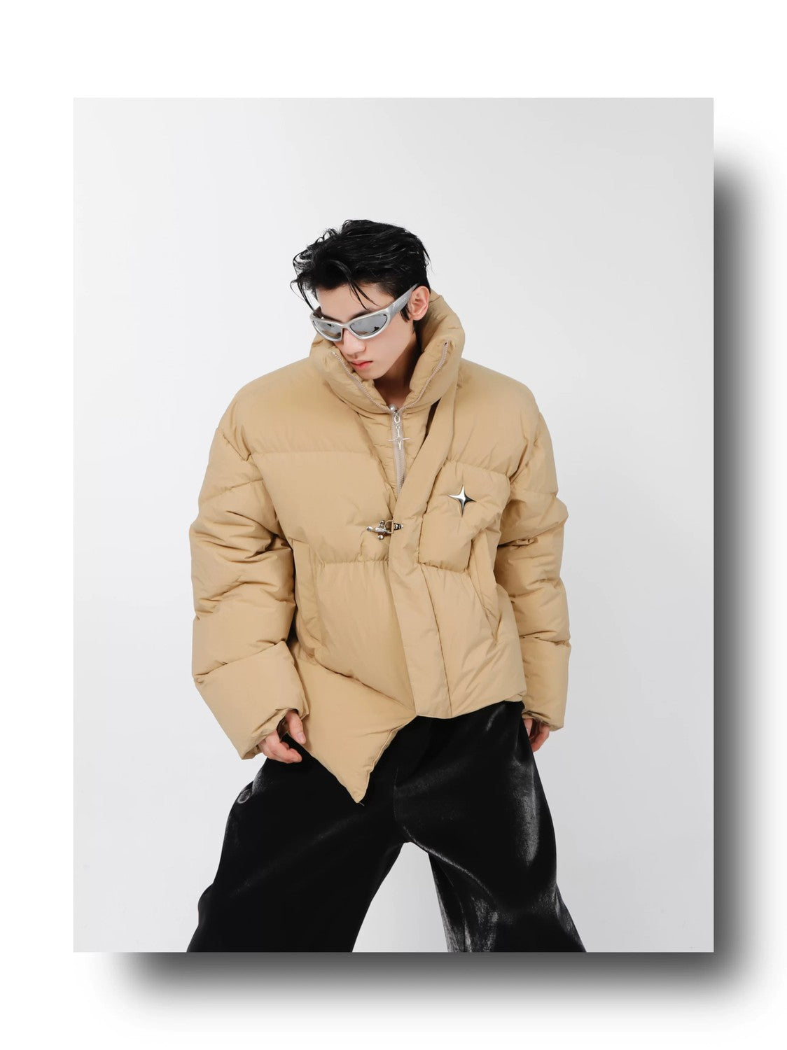 desc::irregular-cropped-puffer-jacket-with-metal-details-detail-img-3