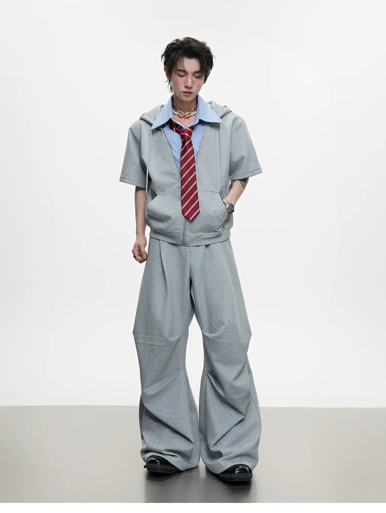 desc::layered-deconstructed-hoodie-set-short-sleeve-streetwear-detail-img-3