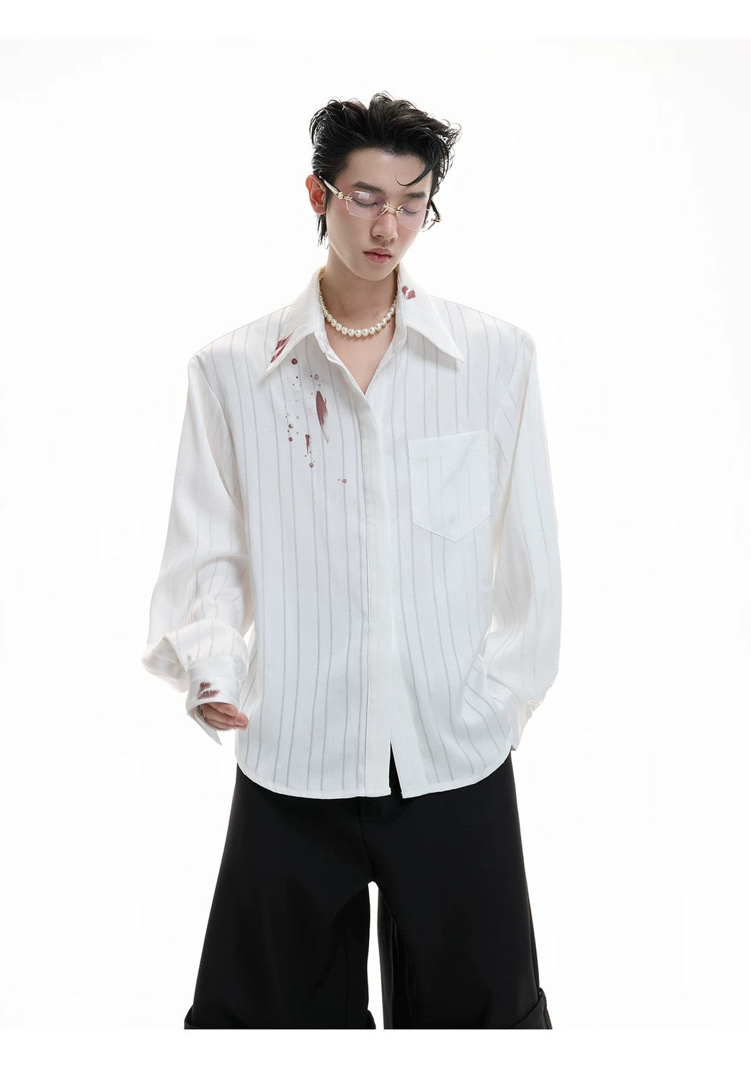 desc::lipstick-print-striped-button-down-streetwear-shirt-detail-img-7