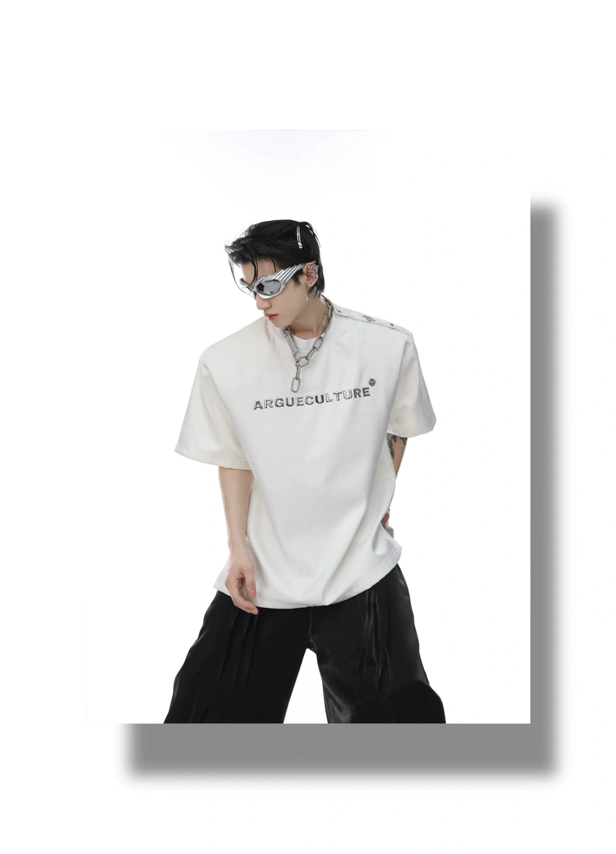 Liquid Finish Padded Shoulder Graphic T-Shirt - detail image 8