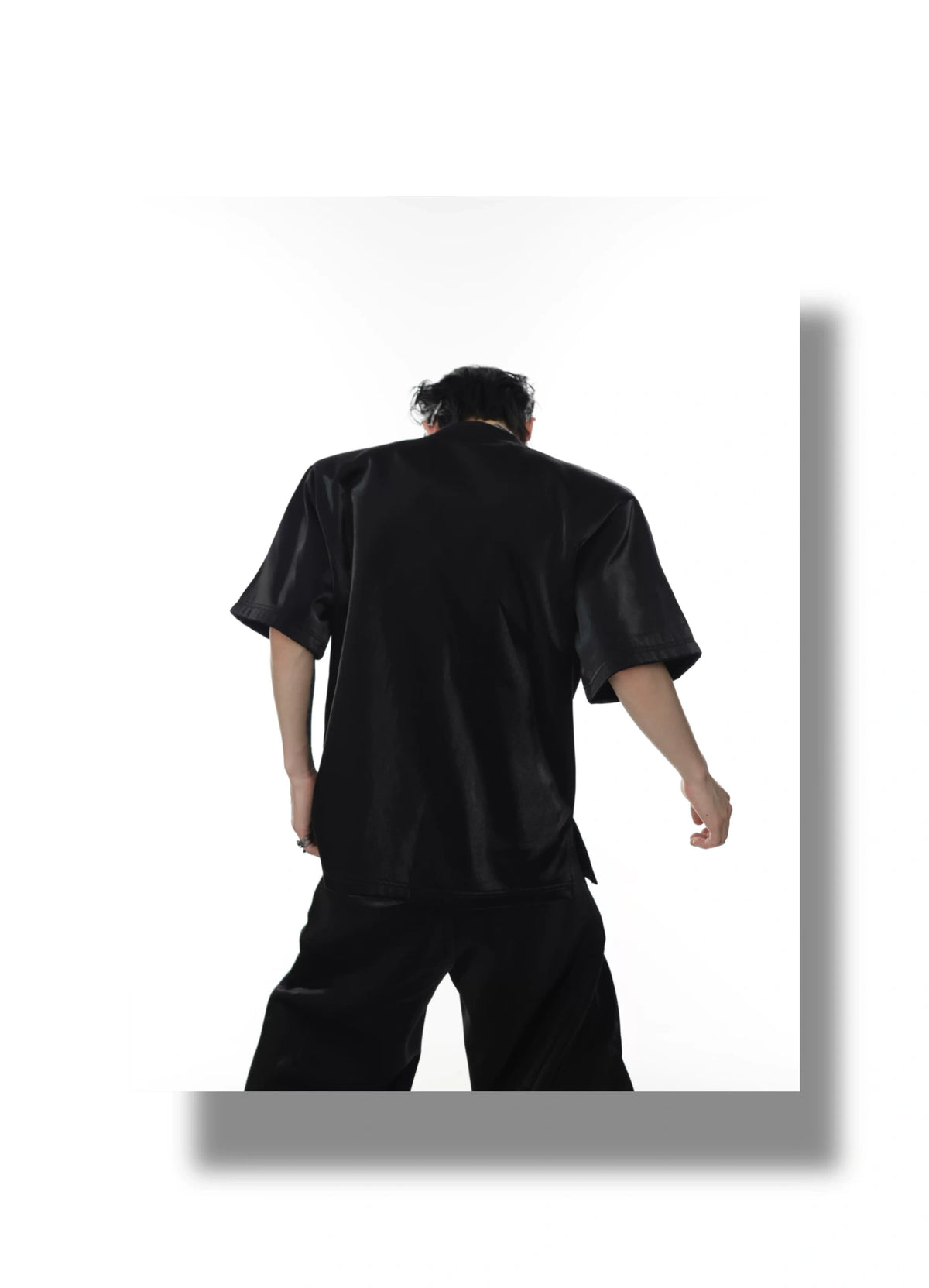 Liquid Finish Padded Shoulder Graphic T-Shirt - detail image 2