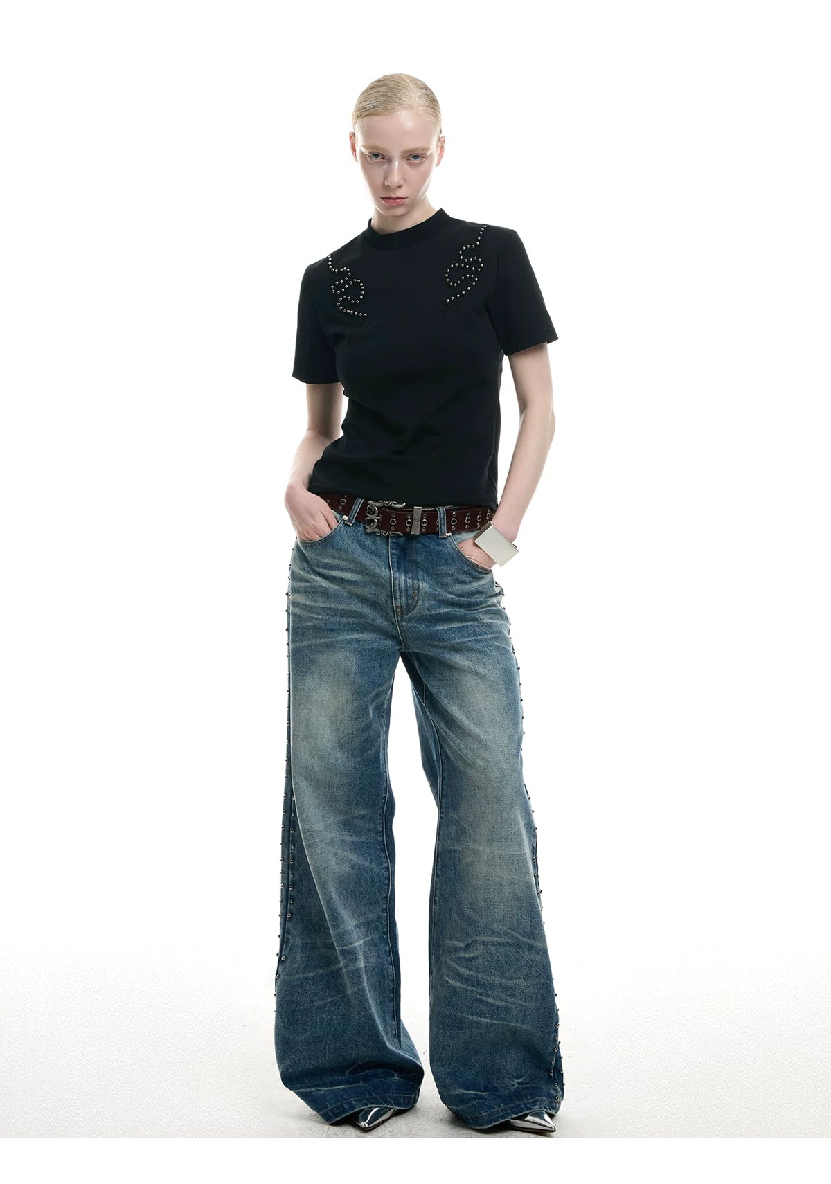 Loose Washed Studded Micro-Flare Jeans in Blue Cotton - detail image 7