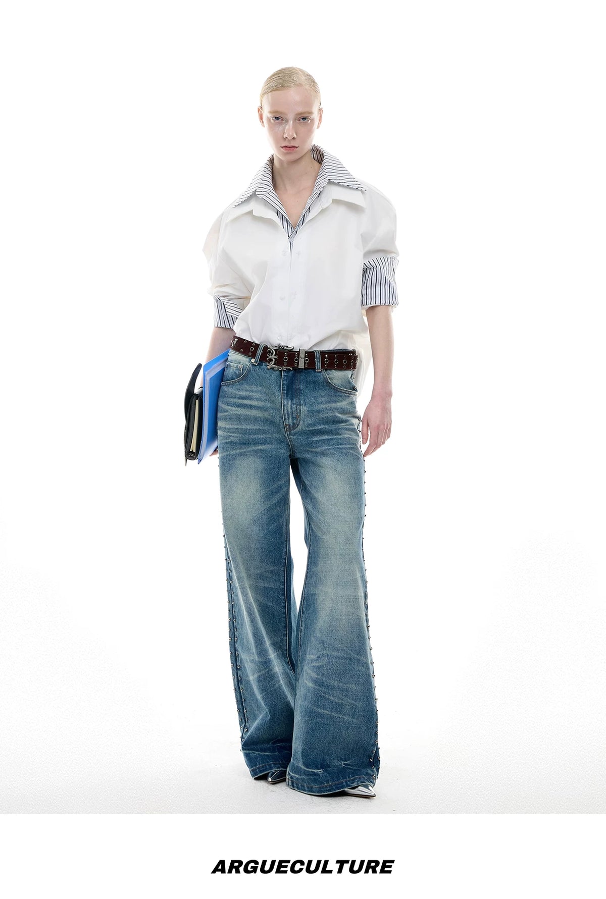 Loose Washed Studded Micro-Flare Jeans in Blue Cotton - detail image 8