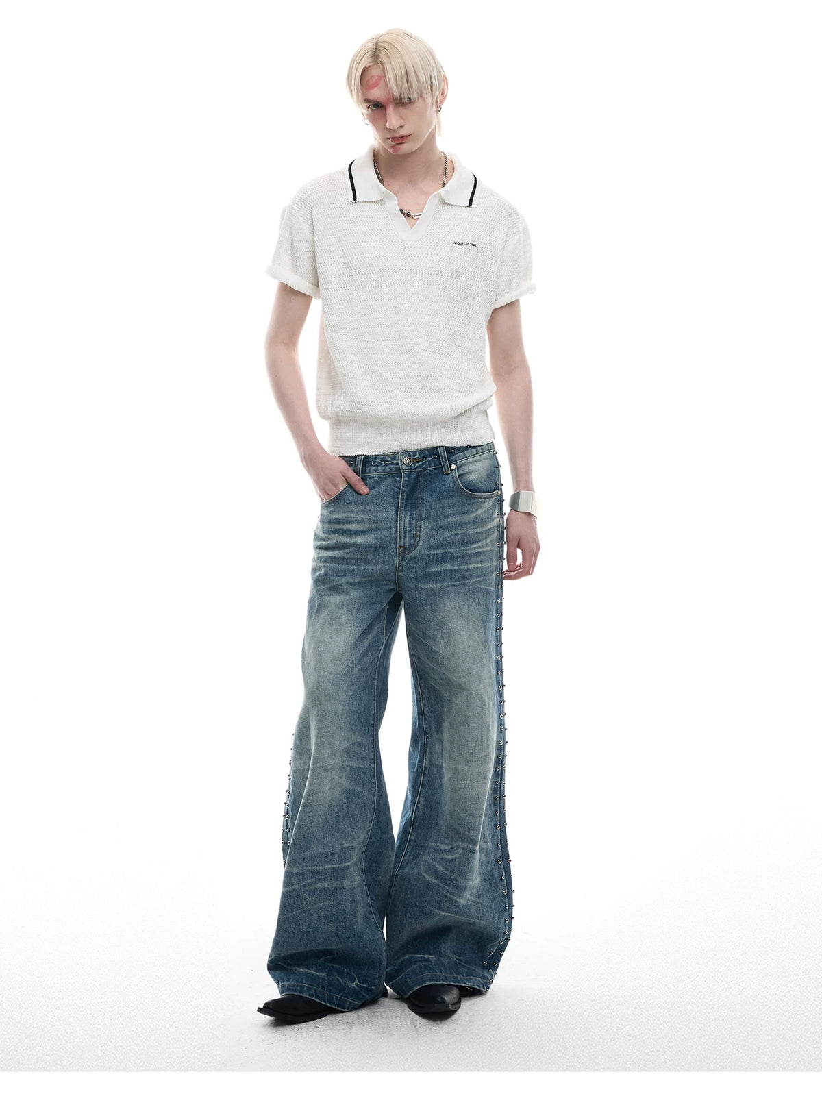 Loose Washed Studded Micro-Flare Jeans in Blue Cotton - detail image 3