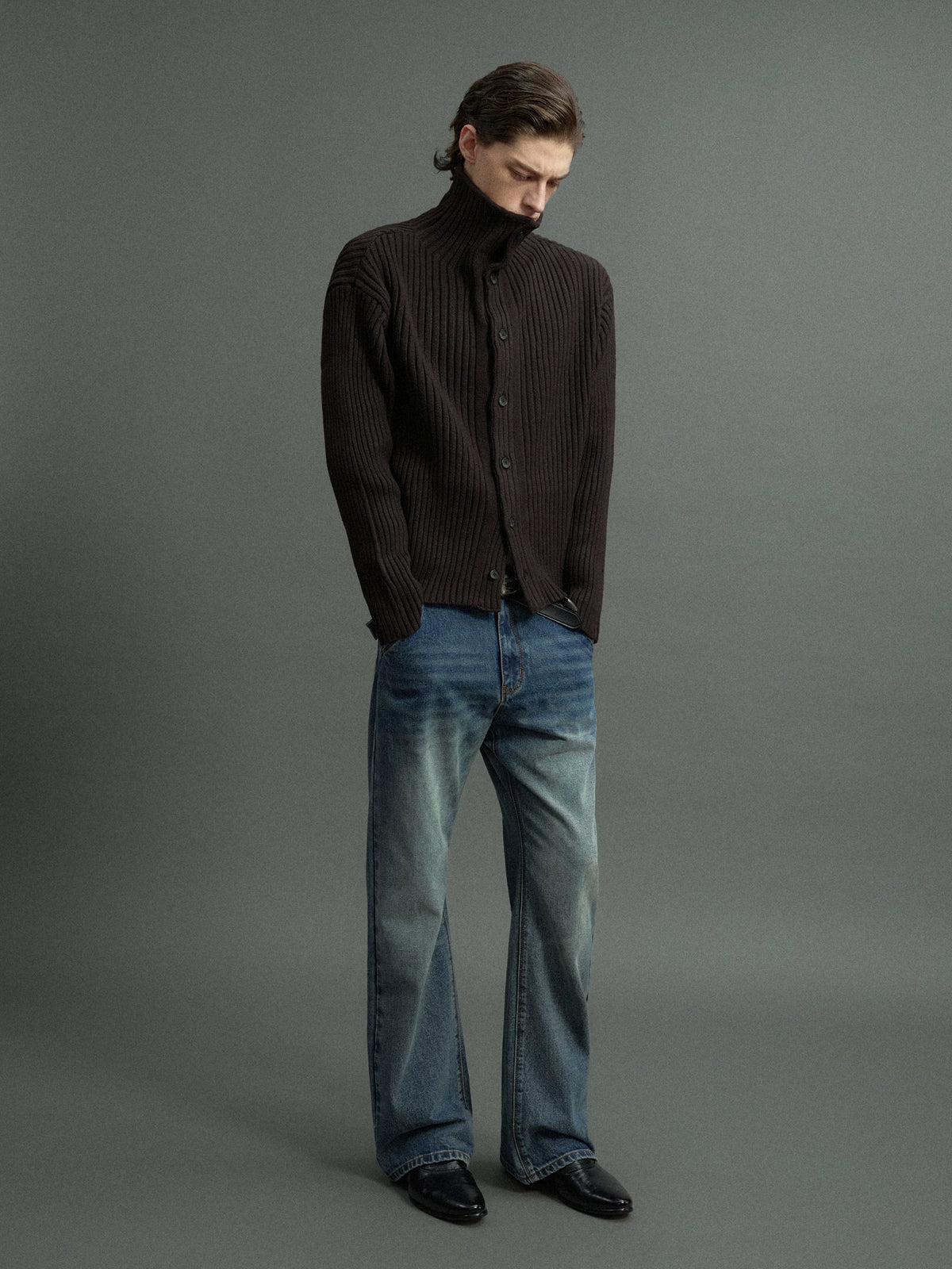 Low-Rise Washed Blue Straight-Leg Cotton Denim Jeans - main image 2