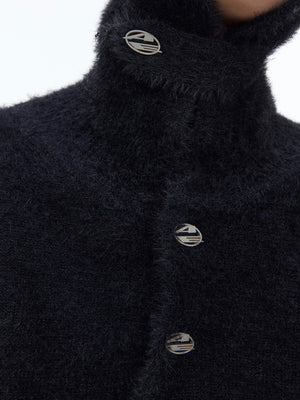 Artistic dye splash patterns on the sleeves of this warm oversized sweatshirt jacket