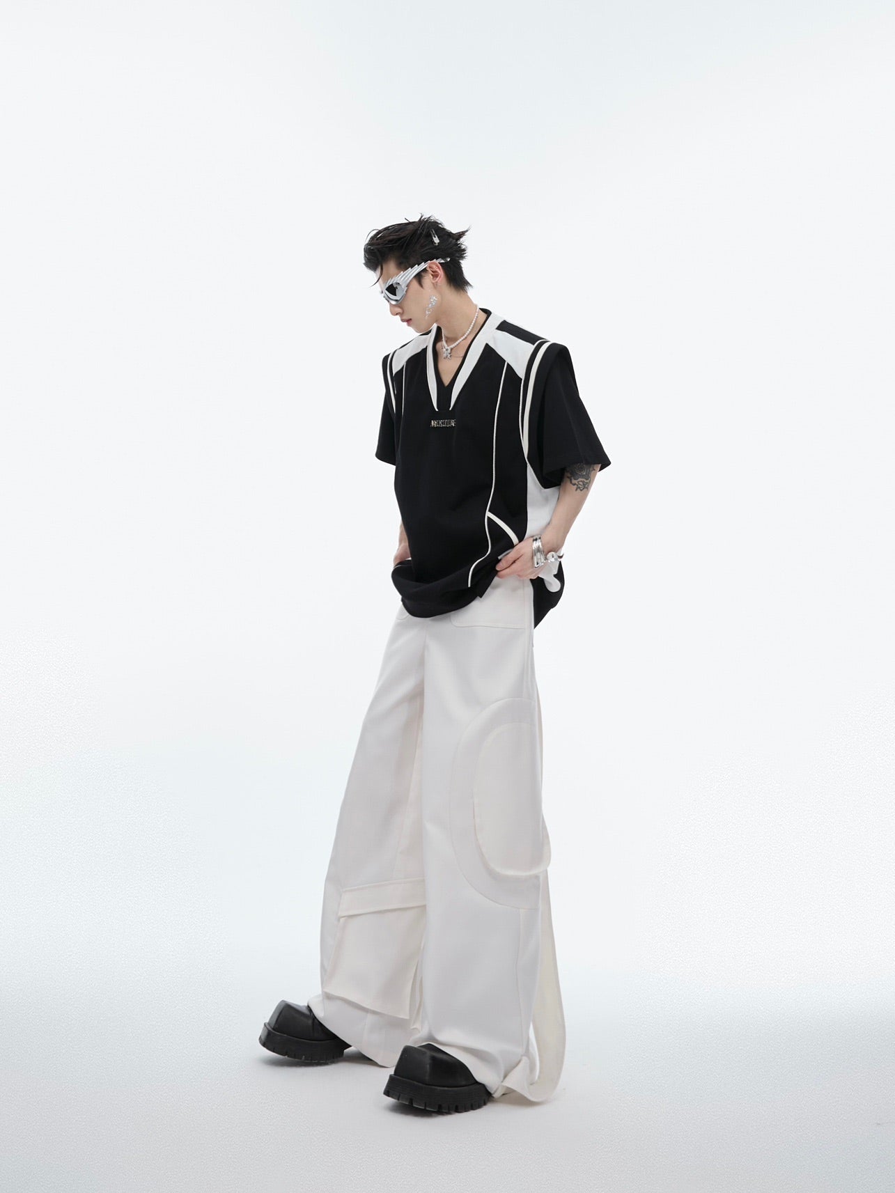 Close-up of the multi-pocket design on these edgy streetwear pants with premium craftsmanship