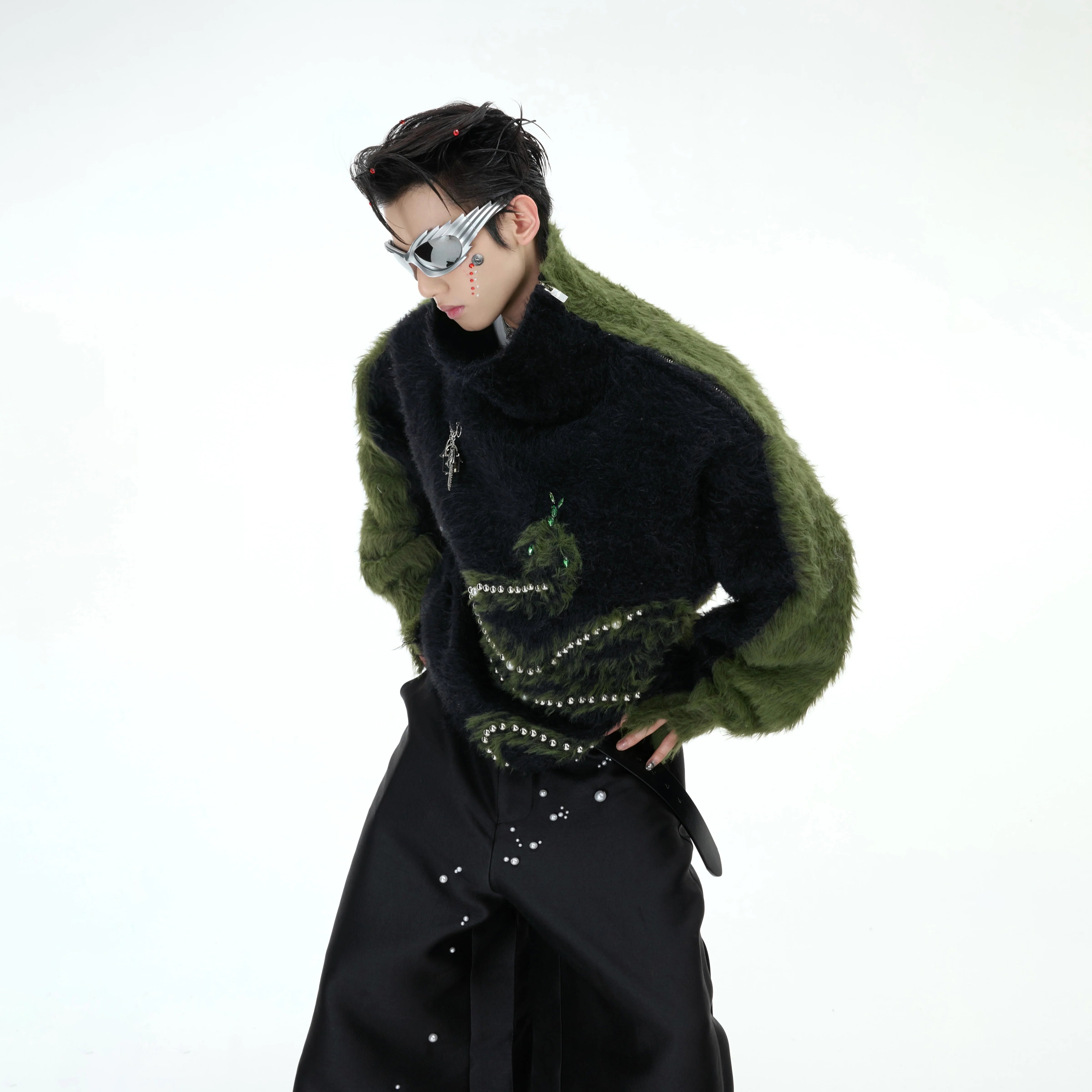Snake-year pearl-trimmed fluffy mock-neck sweater featuring serpent motif and soft winter fabric