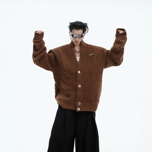 Textured heavyweight sweater that's a must-have fall/winter essential for stylish and comfortable outfits