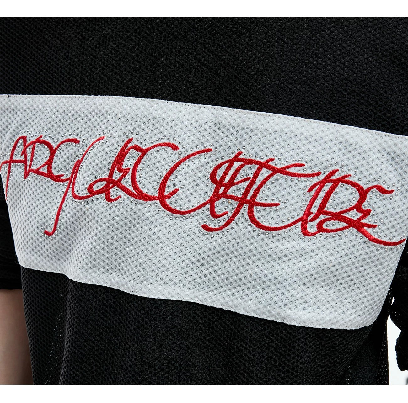 desc::mesh-patchwork-long-sleeve-tee-goth-embroidery-top-detail-img-9