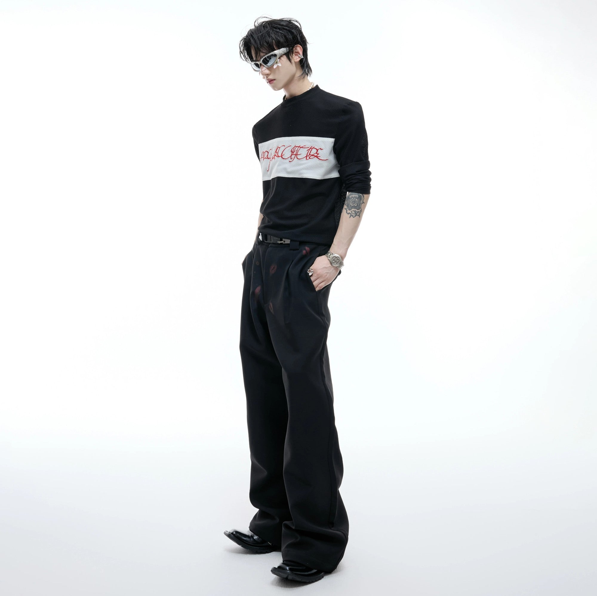 Detailed texture of breathable stretch mesh material