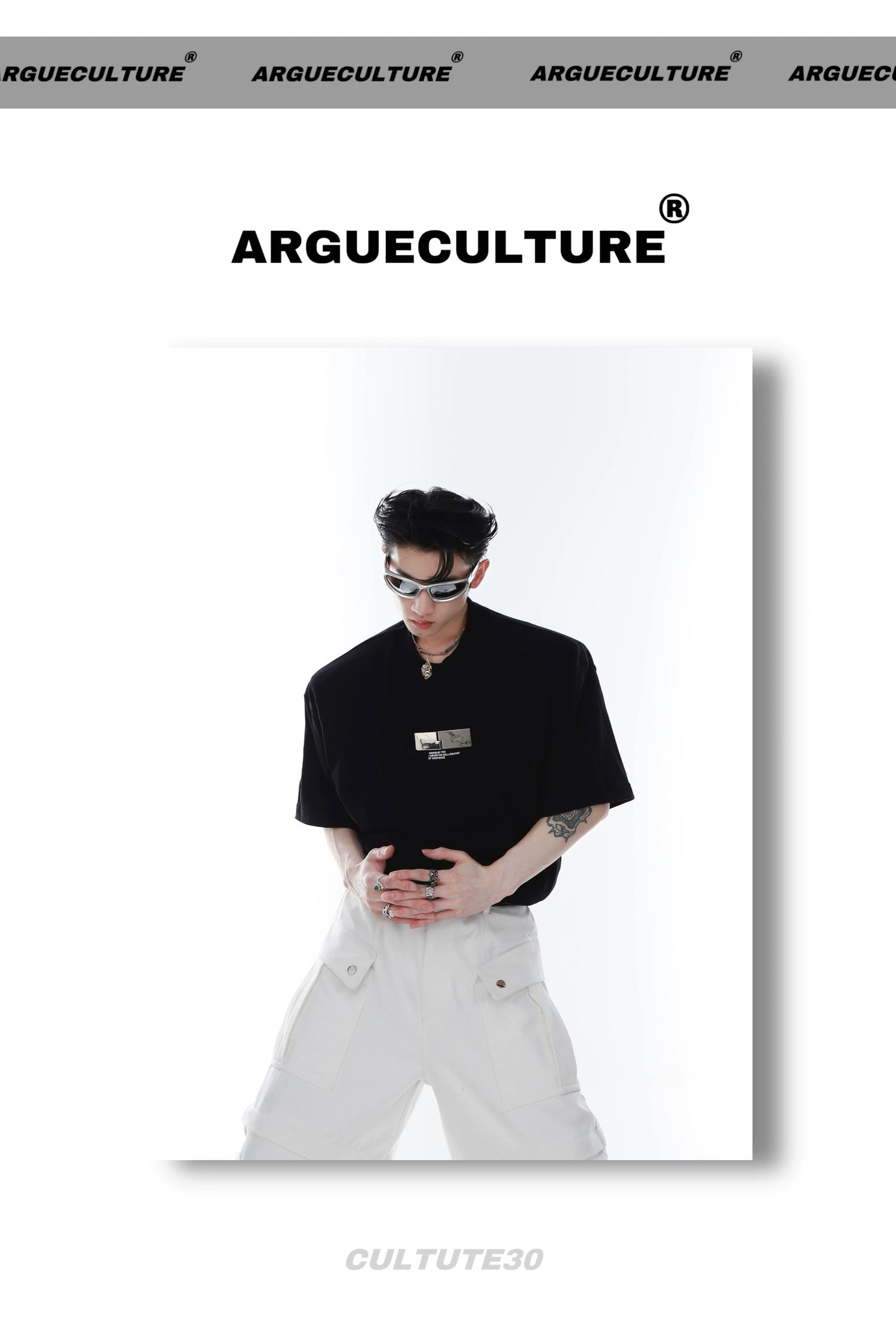 desc::metal-buckle-oversized-graphic-tee-streetwear-top-detail-img-4