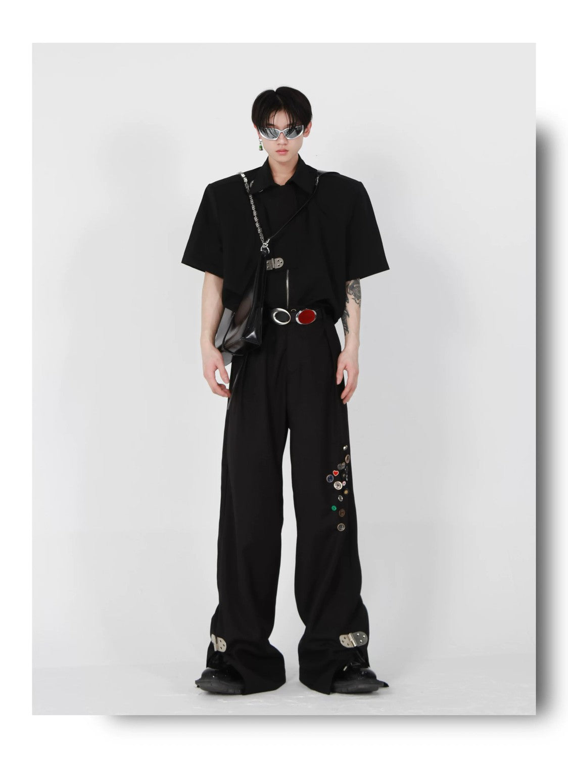 desc::metal-button-split-hem-wide-leg-relaxed-trousers-detail-img-8