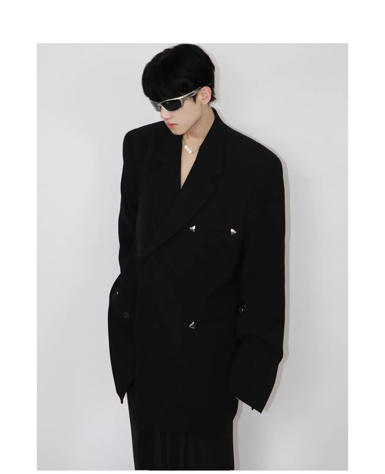 desc::metal-detail-shoulder-pad-blazer-oversized-streetwear-jacket-detail-img-10