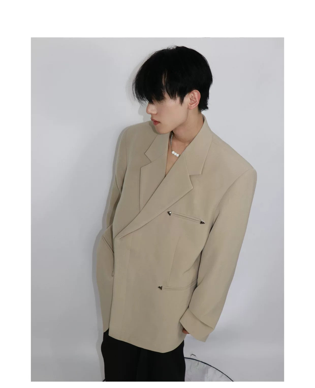 desc::metal-detail-shoulder-pad-blazer-oversized-streetwear-jacket-detail-img-4